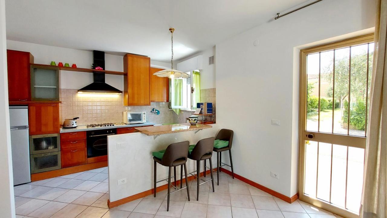 Narcisa Patio Apartment Бардолино Екстериор снимка