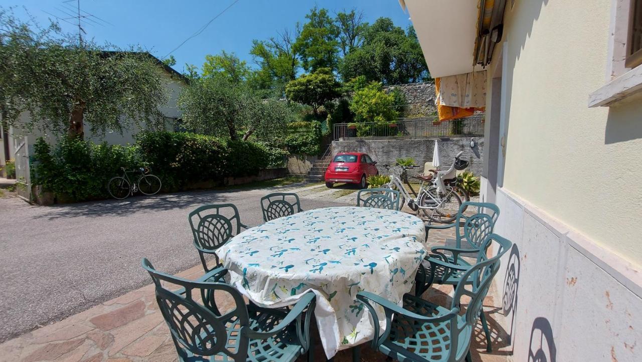 Narcisa Patio Apartment Бардолино Екстериор снимка